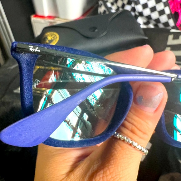 Ray- Ban Erika & Chris Velvet Edition Blue - Picture 2 of 4